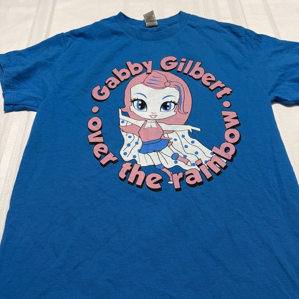 Gildan Gabby Gilbert Over The Rainbow Graphic T-Shirt Blue Small S Cotton